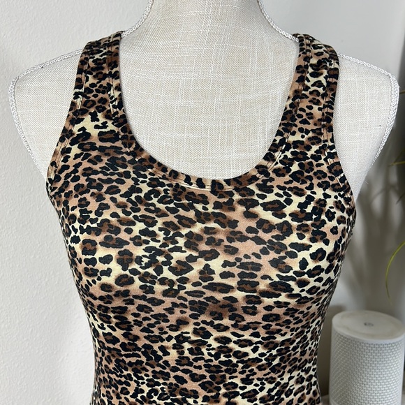 Heart & Hips M Animal Print Tank - Picture 2 of 12